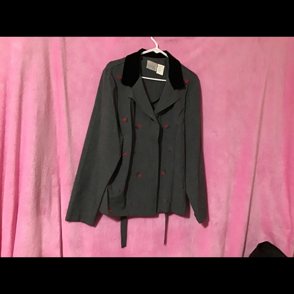 Beautiful zip up light weight jacket